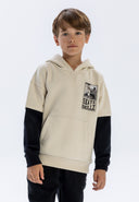 Boys hoodie in beige with double layer sleeves, featuring a kangaroo pocket and logo detail.